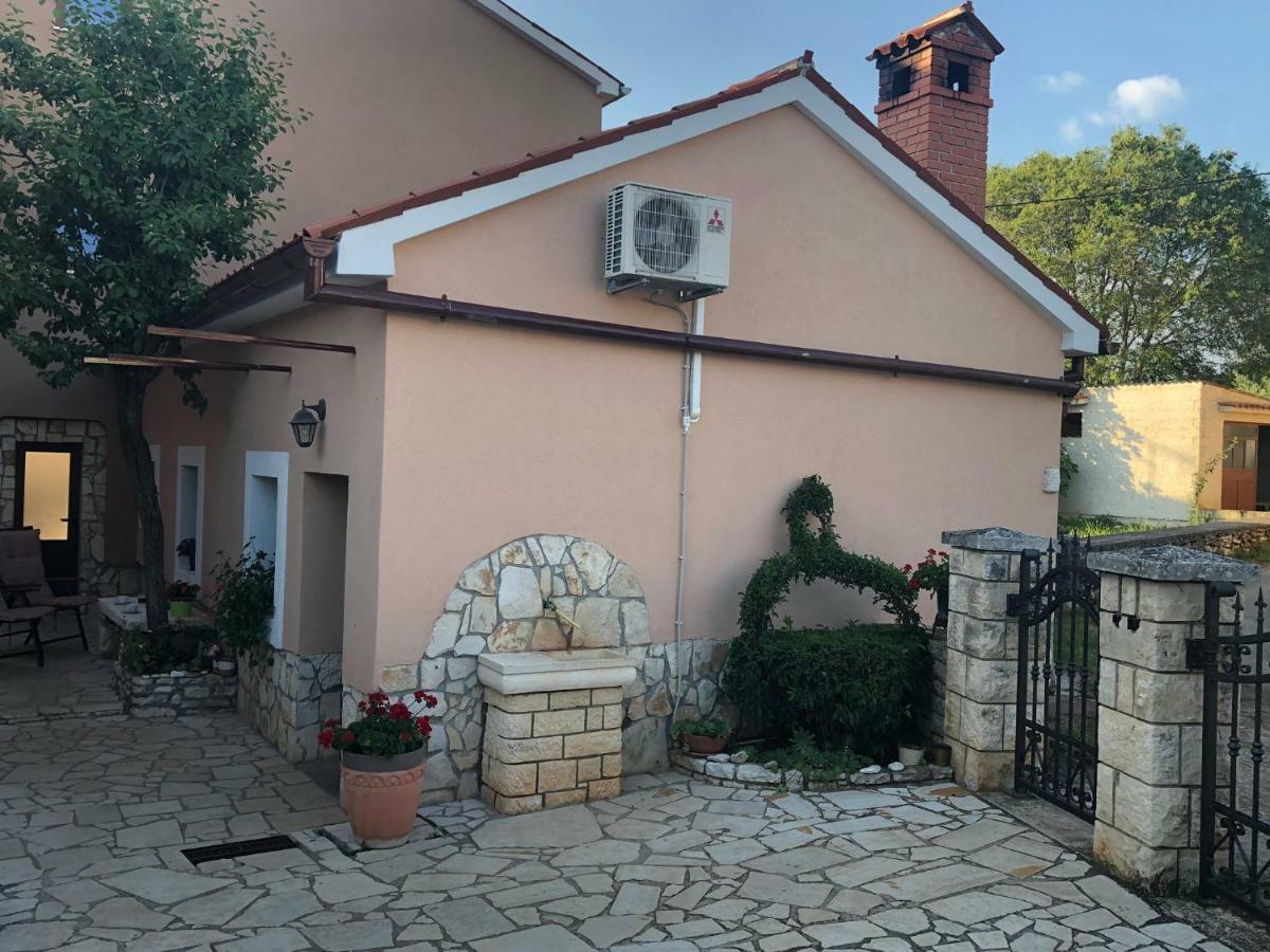 Teta Jana Διαμέρισμα Smoljanci Εξωτερικό φωτογραφία